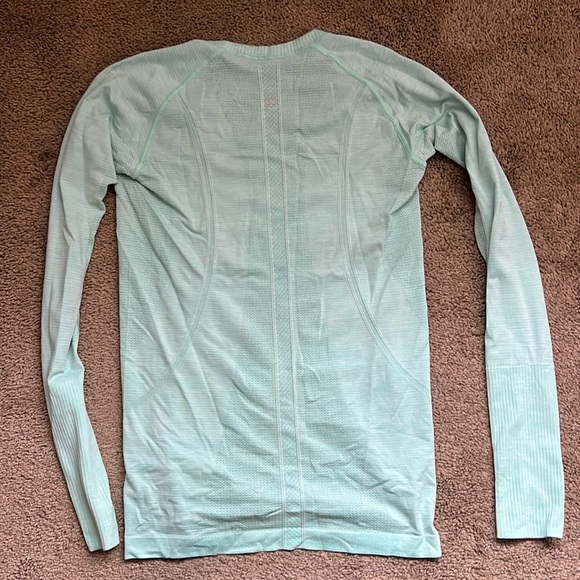 Lululemon run swiftly long sleeve - Picture 2 of 3